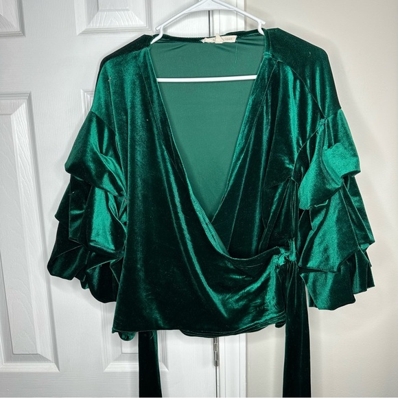 VELVET GREEN TIE AROUND SHIRT - Picture 1 of 2
